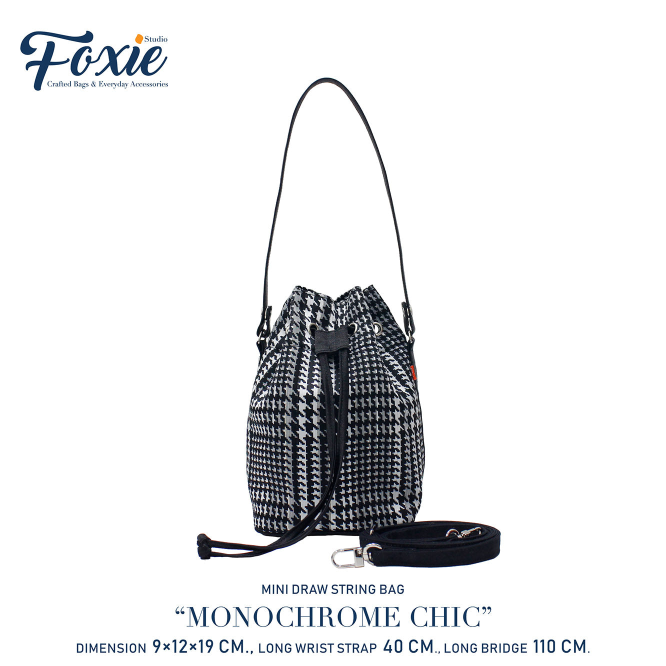 Mini Drawstring Bag : Monochrome Stripe-Black/White