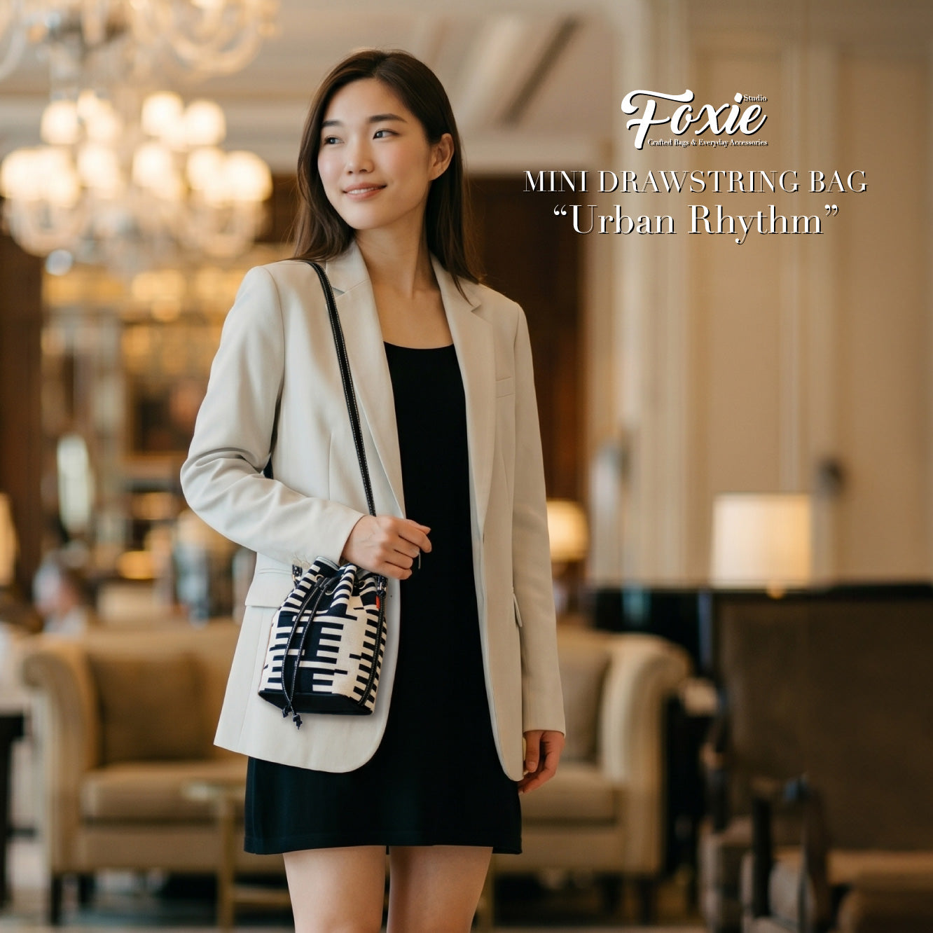 Mini Drawstring Bag : Mono Graphic - Black/White