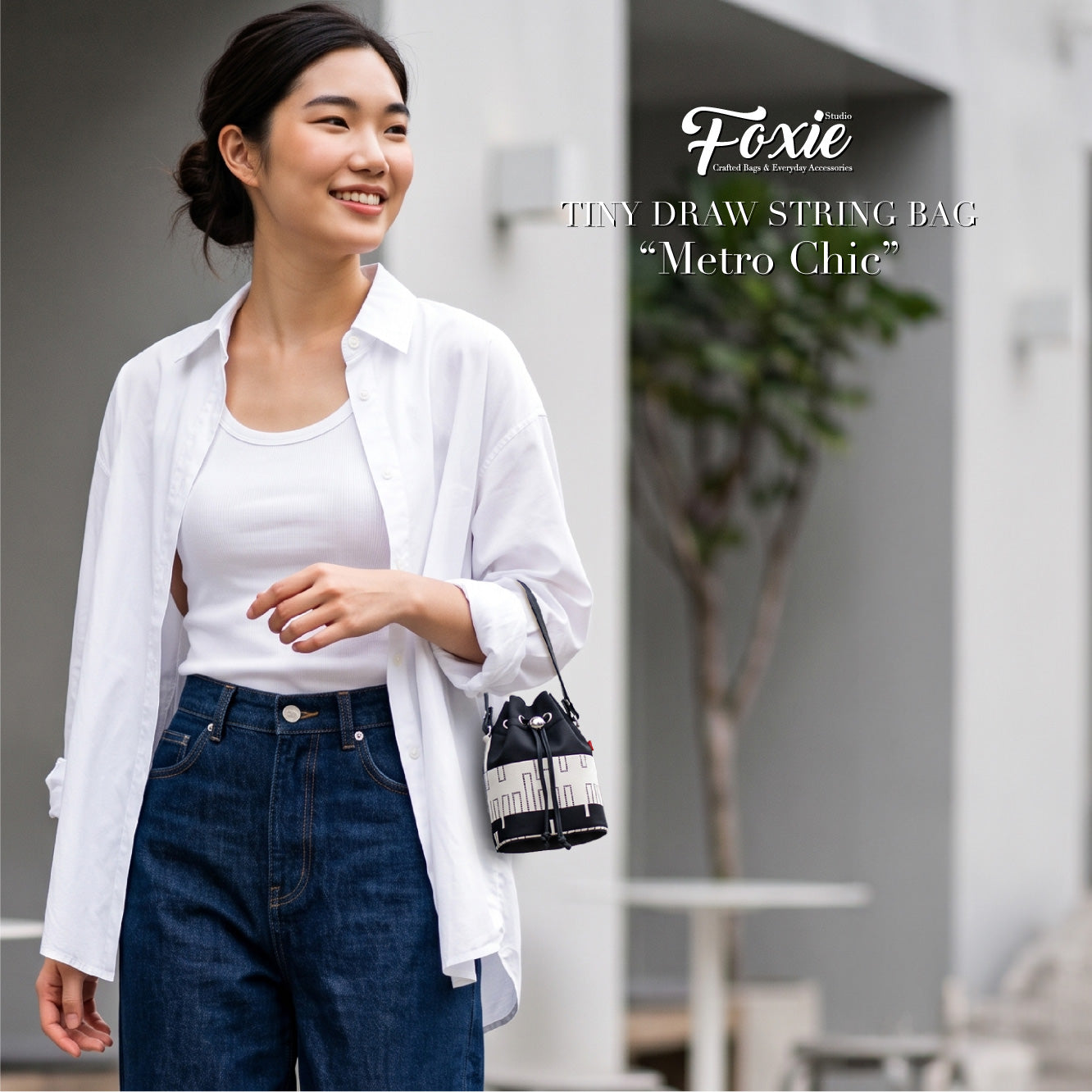 Tiny Drawstring Bags : Metro Chic-Black/Tan